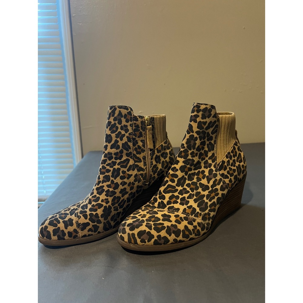 TOMS Leopard Print Wedge Ankle Boots Tan Brown Animal Print Booties Womens 7.5